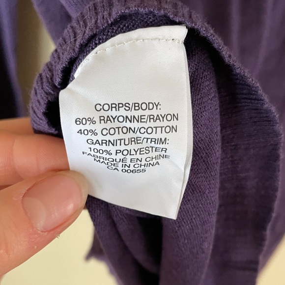 Smart Set Purple Jewel Long Sleeve Sweater with Bow Detailing on Back Size Med - Picture 5 of 5